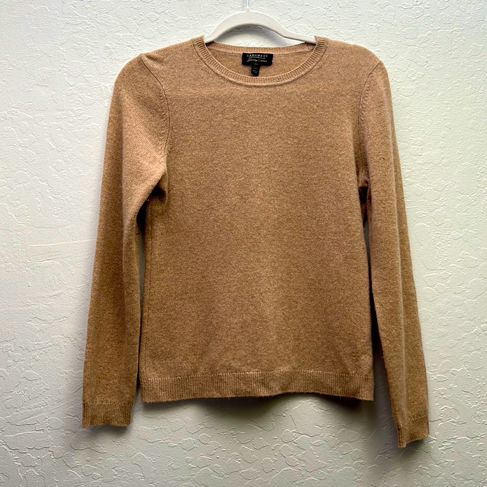 Tan cashmere crew neck sweater